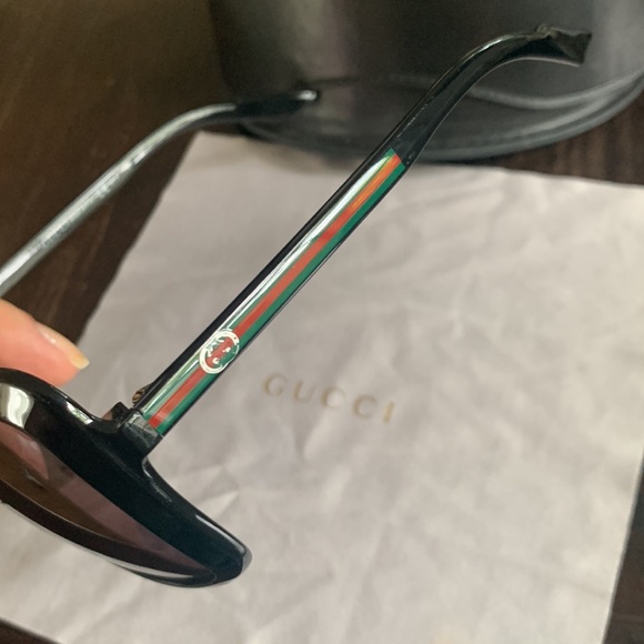 Gucci Large Square Women’s Sunglasses - Picture 6 of 6